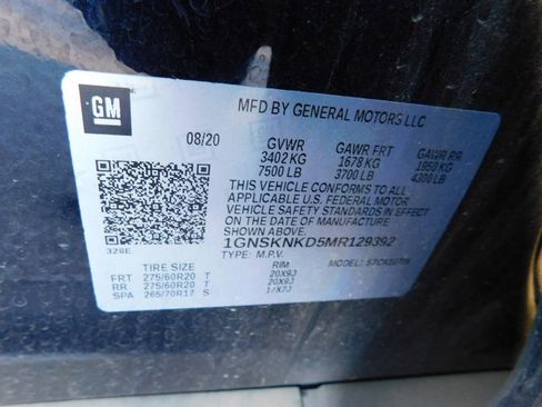 Used 2021 Chevrolet Tahoe LT w/ LT Signature Package image 9