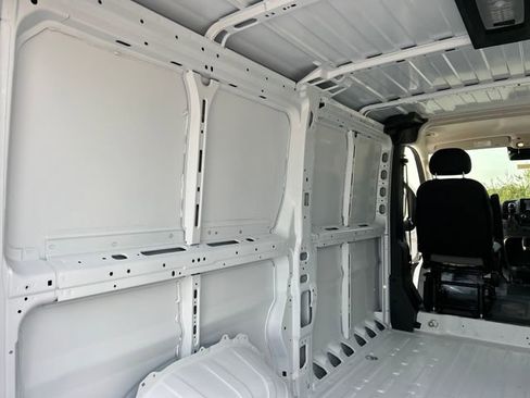 New 2025 RAM ProMaster 1500 w/ Convenience Group FWD image 35