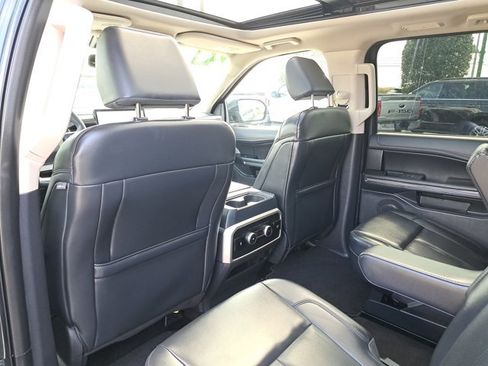 Certified 2023 Ford Expedition Max XLT image 10