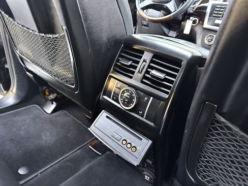 Used 2013 Mercedes-Benz GL 450 4MATIC w/ Premium 2 Pkg image 27