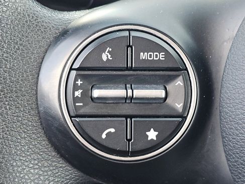 Used 2023 Kia Soul LX w/ Option Group 015 FWD image 15