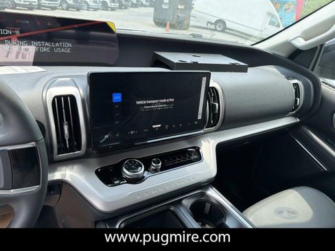 New 2027 Ford Expedition Active RWD image 23