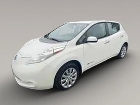 Used 2015 Nissan Leaf S w/ Charge Package FWD image 2