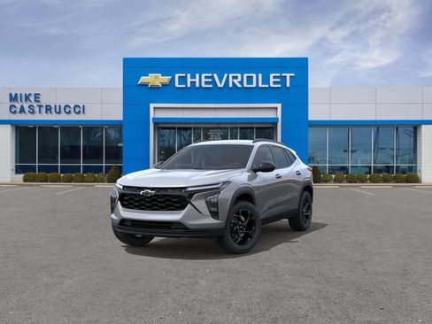 New 2026 Chevrolet Trax LT w/ Midnight Edition FWD image 8