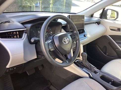 Certified 2025 Toyota Corolla Cross L AWD/4WD image 11