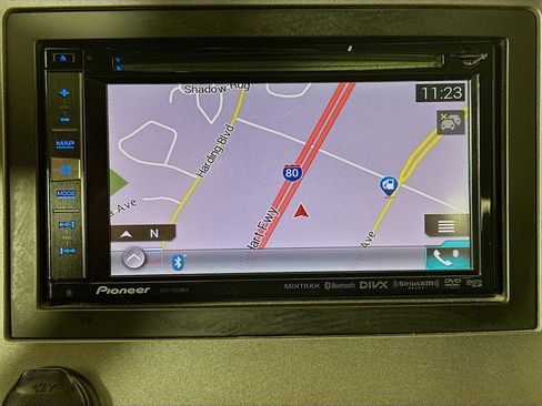 Used 2008 Pontiac Solstice GXP w/ Premium Package image 19