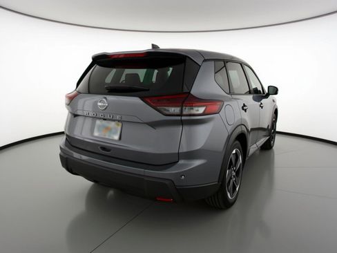 Used 2025 Nissan Rogue SV AWD/4WD image 9
