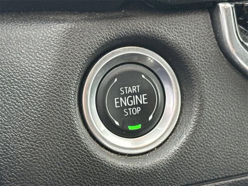 Used 2024 Chevrolet Colorado W/T image 15