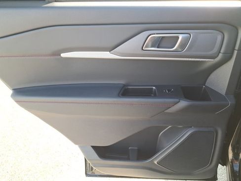 Certified 2025 Ford Explorer ST-Line image 14