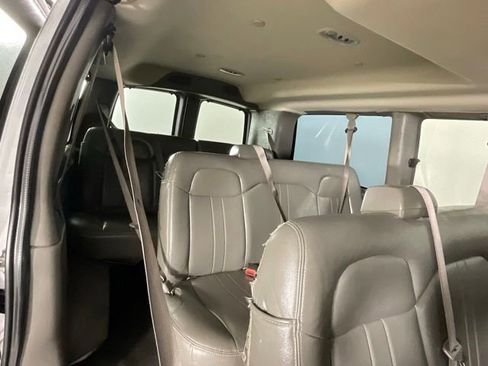 Used 2023 Chevrolet Express 3500 LS RWD image 17