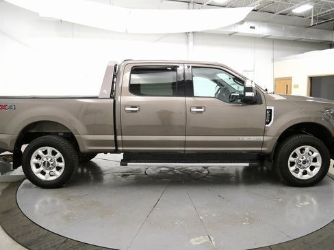 Used 2020 Ford F350 XLT w/ XLT Premium Package image 8