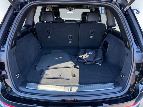 Used 2023 Jeep Grand Cherokee Overland w/ Advanced Protech Group III image 4