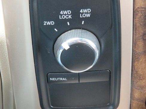 Used 2015 RAM 2500 Longhorn AWD/4WD image 22