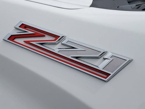 Certified 2024 Chevrolet Silverado 1500 LT AWD/4WD image 35