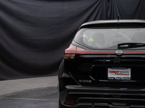 New 2025 Nissan Kicks Play S image 12