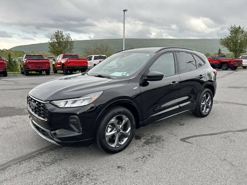 Used 2023 Ford Escape ST-Line AWD/4WD image 3
