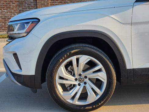 Used 2022 Volkswagen Atlas SE w/ Panoramic Sunroof Package image 10