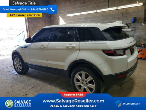 Used 2016 Land Rover Range Rover Evoque SE image 3