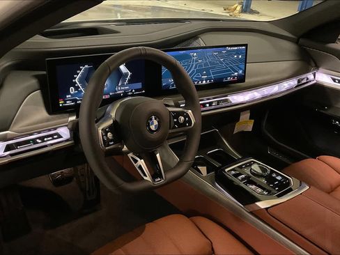 Used 2025 BMW 760i xDrive 760i xDrive image 8