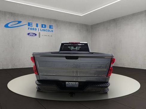 Used 2024 Chevrolet Silverado 1500 ZR2 AWD/4WD image 9