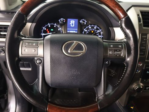Used 2018 Lexus GX 460 Premium AWD/4WD image 3