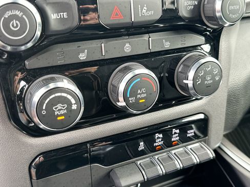 Used 2025 RAM 1500 Lone Star AWD/4WD image 18