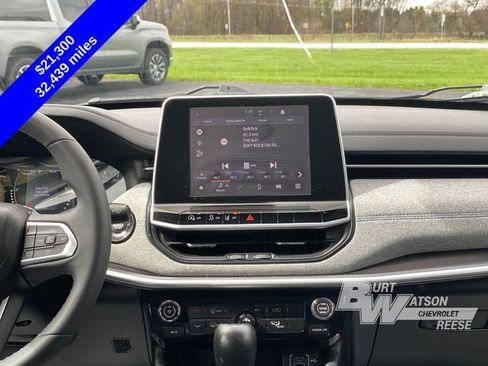 Used 2022 Jeep Compass Latitude AWD/4WD image 21