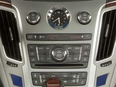 Used 2010 Cadillac CTS Sedan RWD image 7