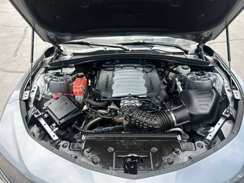 Used 2021 Chevrolet Camaro LT w/ Technology Package RWD image 13