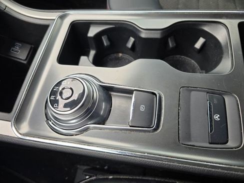 Used 2022 Ford Edge ST-Line image 18