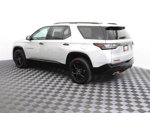 Used 2020 Chevrolet Traverse Premier w/ Redline Edition AWD/4WD image 6
