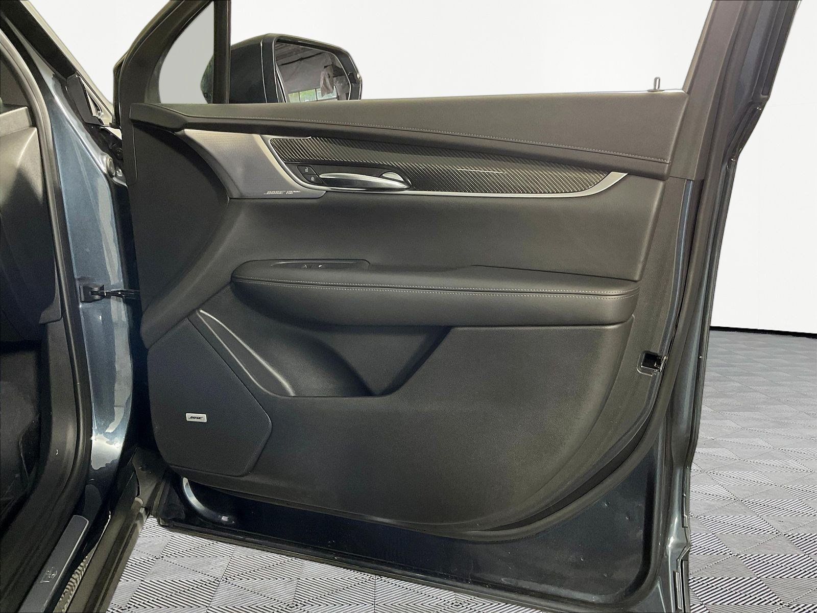 Used 2020 Cadillac XT6 Sport AWD/4WD image 29