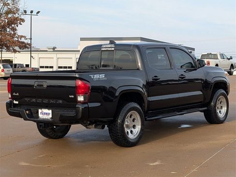 Used 2021 Toyota Tacoma SR image 4