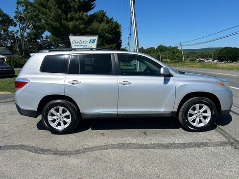 Used 2013 Toyota Highlander SE AWD/4WD image 7