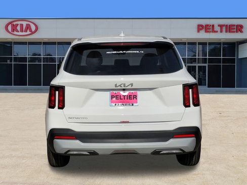 New 2026 Kia Sorento LX FWD image 4