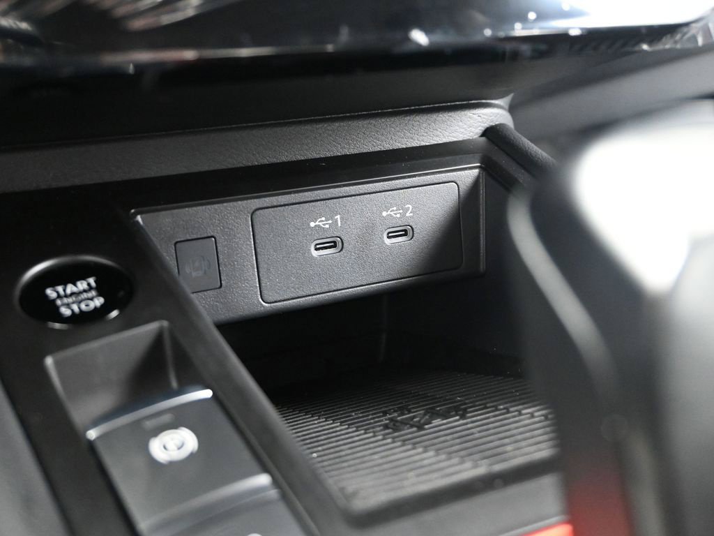 Certified 2026 Nissan Kicks SR w/ Cold Weather Package FWD image 22