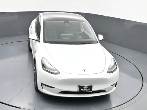Used 2022 Tesla Model Y Performance image 31