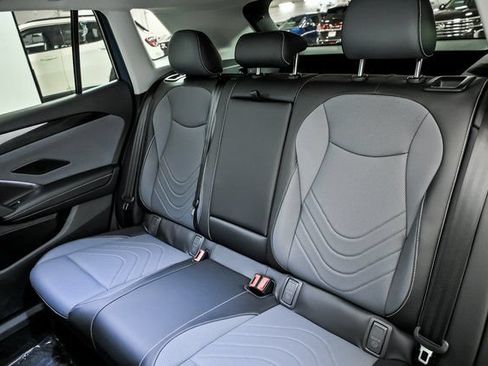 New 2026 Volkswagen Tiguan SE AWD/4WD image 8