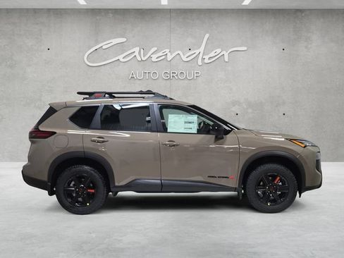 New 2026 Nissan Rogue SV AWD/4WD image 17