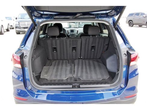 Used 2023 Chevrolet Equinox LT FWD image 28