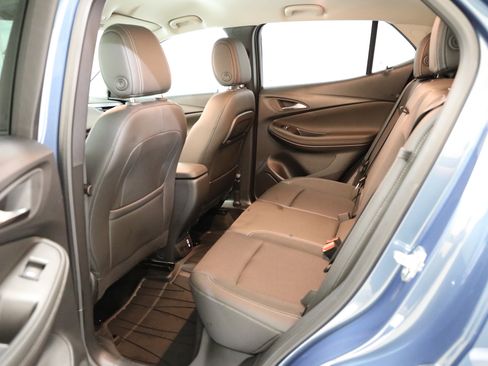 Used 2025 Buick Encore GX Preferred w/ Advanced Technology Package image 14