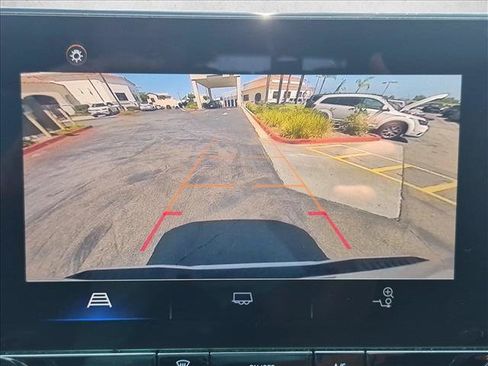 Used 2023 Chevrolet Colorado LT RWD image 14