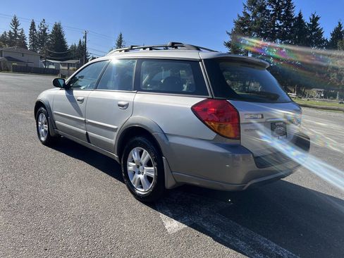 Used 2005 Subaru Outback 2.5i Limited AWD/4WD image 7