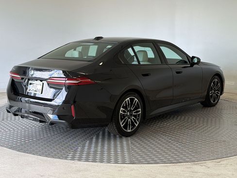 Certified 2024 BMW 530i xDrive w/ M Sport Package AWD/4WD image 9