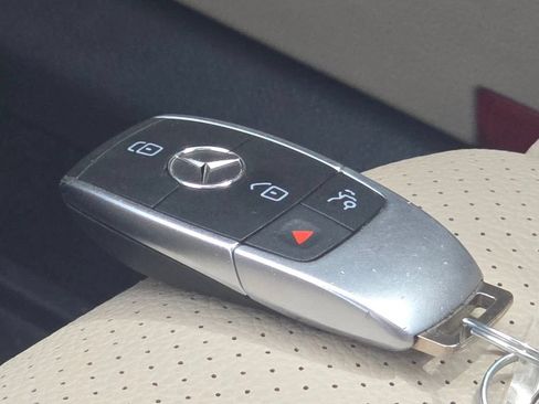 Certified 2020 Mercedes-Benz C 300 4MATIC Sedan image 39