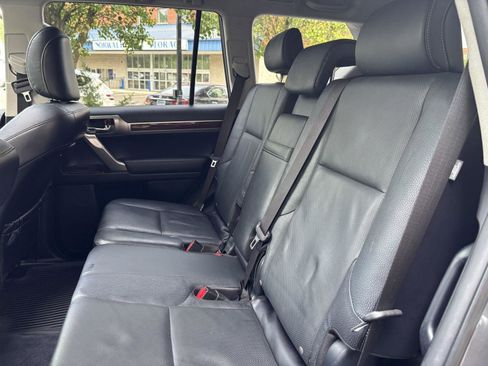 Used 2016 Lexus GX 460 w/ Premium Package AWD/4WD image 21