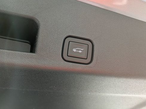 New 2026 GMC Acadia AT4 w/ Luxury Package AWD/4WD image 11