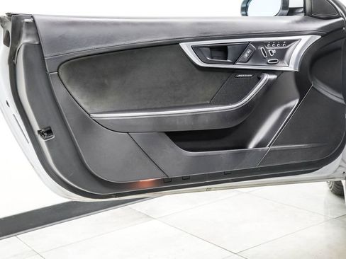 Used 2018 Jaguar F-TYPE R-Dynamic RWD image 41