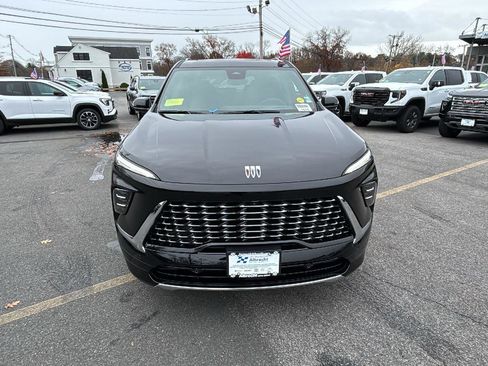 New 2026 Buick Enclave Avenir w/ Super Cruise Package image 2