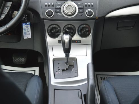 Used 2010 MAZDA MAZDA3 s Sport image 35